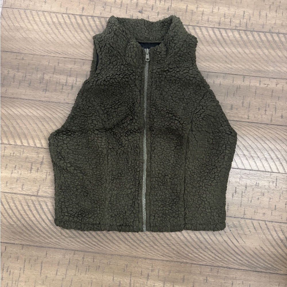 SHEIN Teddy Vest